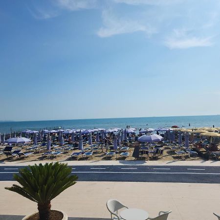 Hotel Maren Durrës Dış mekan fotoğraf